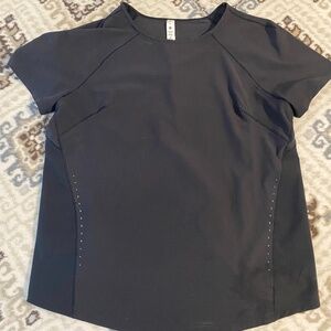Lululemon Lightweight Stretch Run Shirt,  size 6